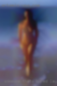 SOMEONE THATS bored layed back!